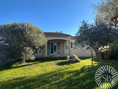 maison de plain pied 3 chambres 1 bureau - jardin et garage