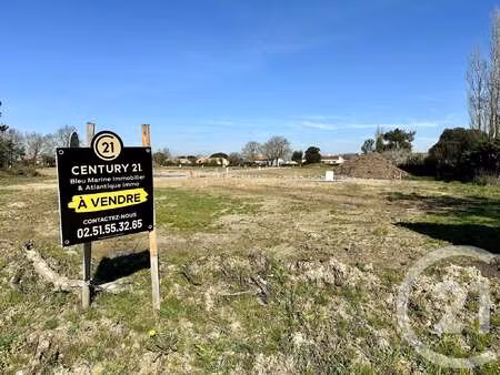 vente terrain à l'aiguillon-sur-vie (85220) : à vendre / 432m² l'aiguillon-sur-vie