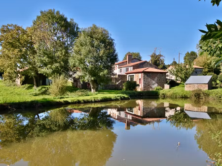 propriété avec gîte et étang