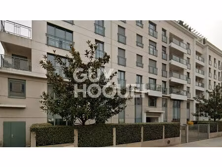 box fermé simple - prox. hénon