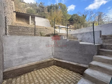 à louer maison de village f3 rénovée arboras