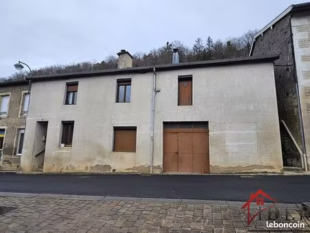 immeuble 4 pièces 180 m²