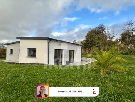 plain-pied contemporain avec jardin à proximité du bourg