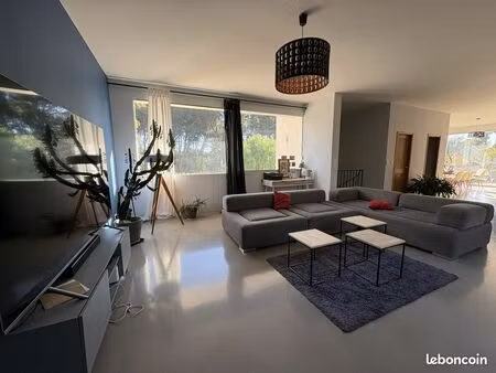 villa 5 pièces 204 m²