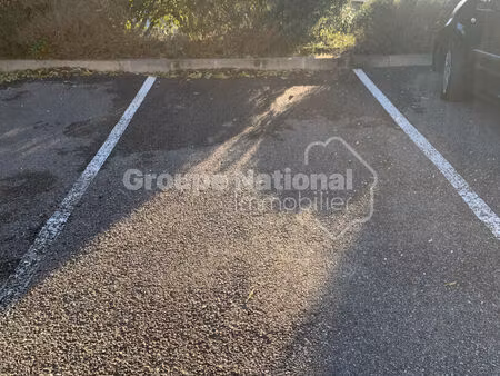 exclusivite: ensues la redonne place de stationnement numerote