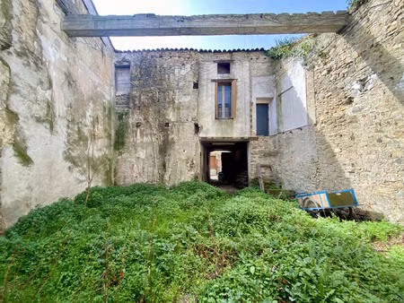 maison de village à réhabiliter avec jardin clos