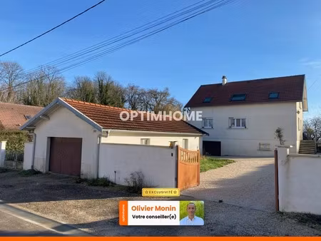 maison 5 chambres de 140 m2 et dépendances au calme