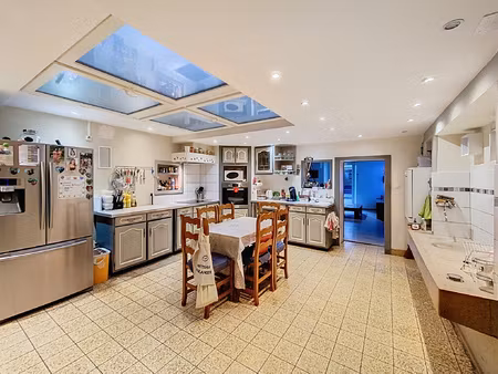 maison de village habitable avec grandes dépendances