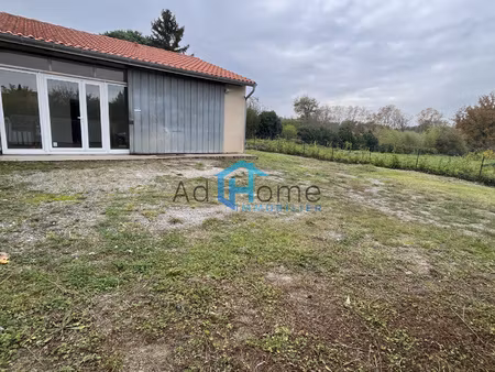 local commercial centre ville