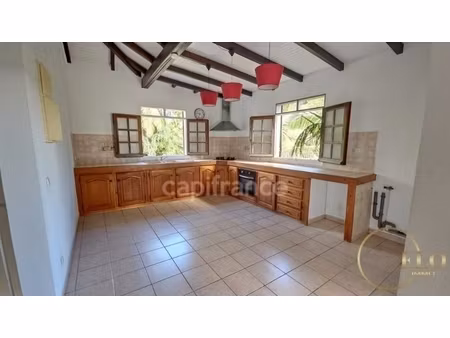 maison t4  au fort potentiel  à vendre au moule