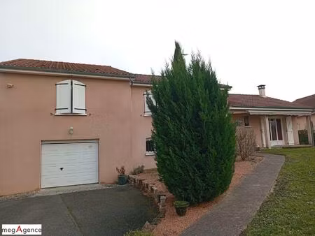 maison 5 chambres véranda garage piscine..