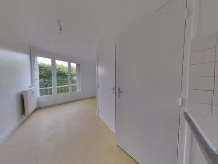 studio avec kitchenette équipée