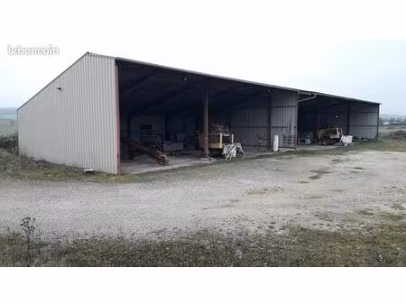 loue ou vend hangar