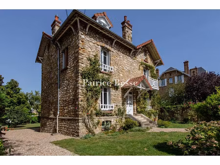 vente maison 12 pièces 230 m² à le chesnay (78150)  1 980 000 €