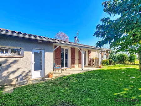 a vendre maison 4 chambres avec jardin à martres tolosane environnement calme campagne