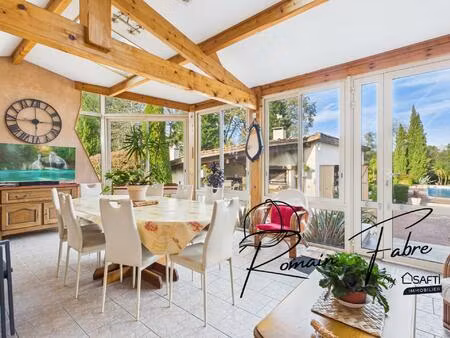 maison de plain-pied 4 chambres  piscine  garage et belle parcelle de terrain au calme