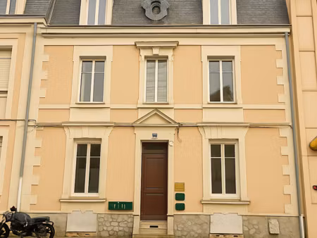 angers local de 34m2 vendu loué