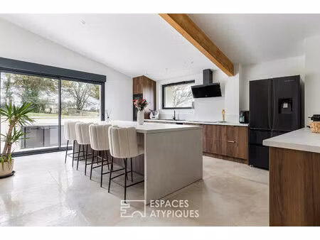 maison de hameau en pierre à la rénovation contemporaine