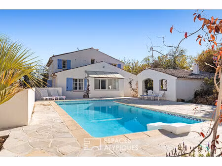 havre provençal face aux montagnes