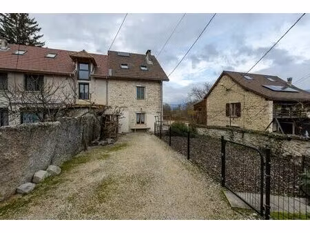 vente maison 6 pièces 140 m2 à bouvesse-quirieu