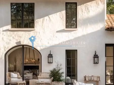 mas 11pièce(s) 6chambre(s) 308 m² barbentane (13570)