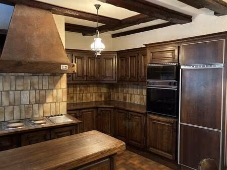 maison de ville 3 pièces/ double garage /cour - centre historique