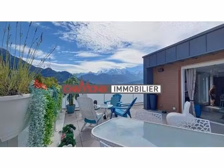 t3 haut de gamme avec terrasse vue mont blanc