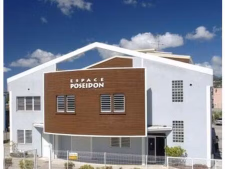 a vendre bureaux au rdc zone franche dillon  martinique