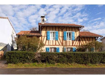 maison t5 130m² avec piscine dans un environnement calme / proche eauze