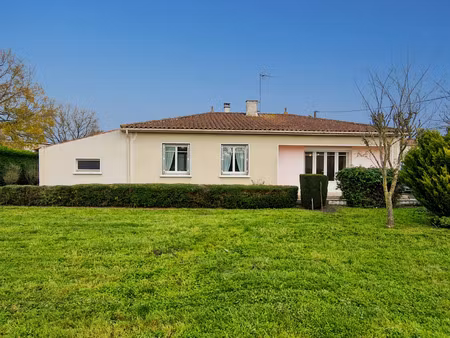 maison à vendre saint jean d'angely 4 pièce(s) 89m2 146 000€