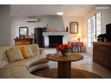 villa 4 pièces de 110 m² avec piscine | hauteurs de comps