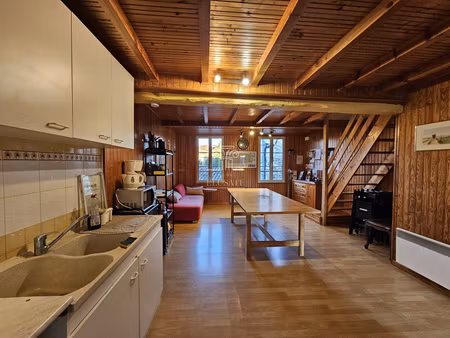 immeuble centre ville eauze avec 2 appartements