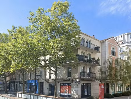 local commercial a louer