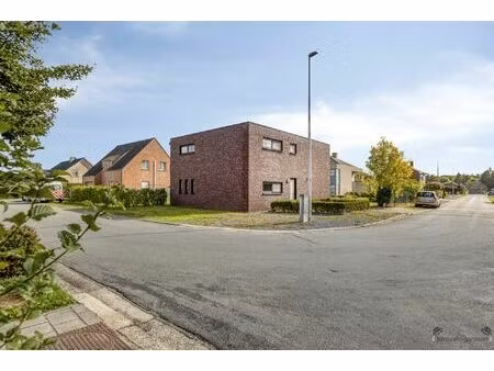 nieuwbouw met 4/5slaapkamers zonder btw