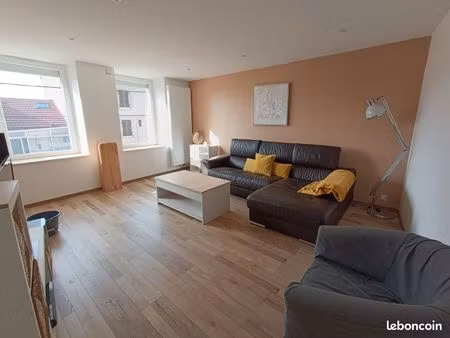 maison rénovée avec terrasse