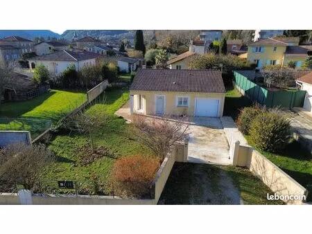 maison 75m² - terrain 700m² - saint uze