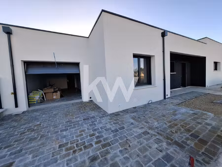 maison comtemporaine à mer