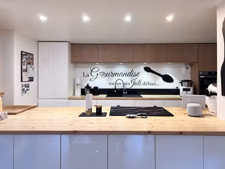 maison/ appart totalement indépendant en triplex à abondance