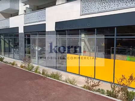 commerce à louer de 285m² - 78210 saint cyr l’ecole