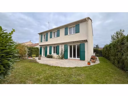 vente maison 5 pièces 140 m² à courcouronnes (91080)  399 000 €