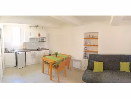 location appartement aix-en-provence 13100 - - surface privée