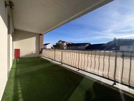 jurancon - appartement t3 avec terrase  loggia et parking