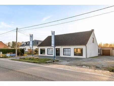 commercieel te koop in heist-op-den-berg met 3 slaapkamers