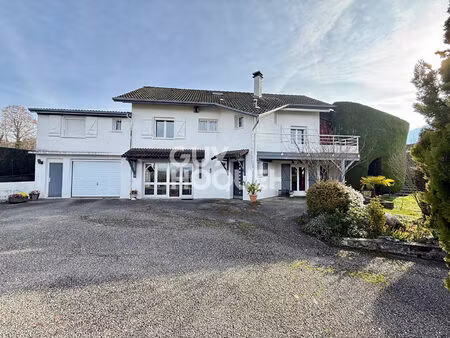 maison de caractère au montcel 226 m2