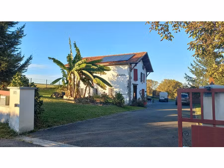 vente maison 6 pièces 120m2 lohitzun-oyhercq 64120 - 240000 € - surface privée