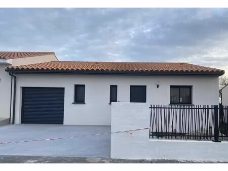 vente maison 4 pièces 358m2 cases-de-pène 66600 - 247000 € - surface privée