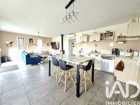 vente maison à sainte-florence (85140) : à vendre / 93m² sainte-florence