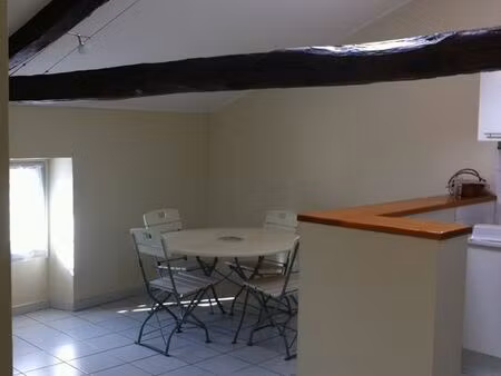 location appartement 3 pièces 55 m² à cahors (46000)