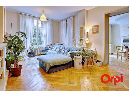 vente maison 5 pièces 147 m² à la tour-du-pin (38110)  399 000 €
