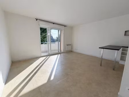 vente appartement 2 pièces 32 m² à saint-germain-lès-corbeil (91250)  114 500 €